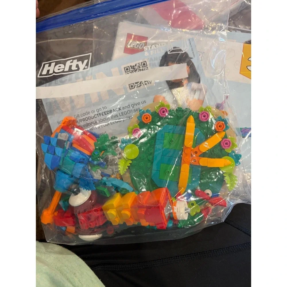 LEGO Disney Hei Hei 43272 & Creator 3-in-1 Exotic Dragonfly 31157 Sets & manual - Picture 3 of 4